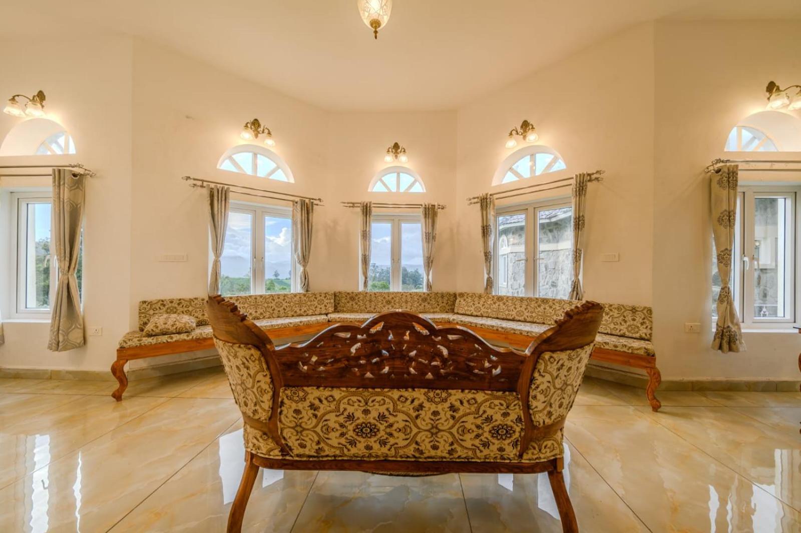 Emerald Stays Ooty By Voye Homes , Italian Luxury Near Ooty Emerald Lake Exterior foto